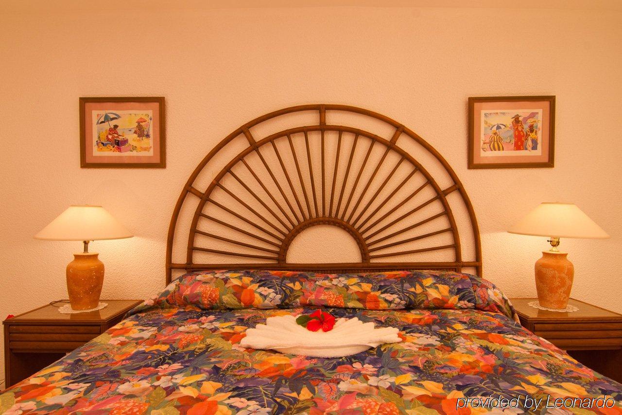 Coconut Beach Club Resort St. John's Room photo